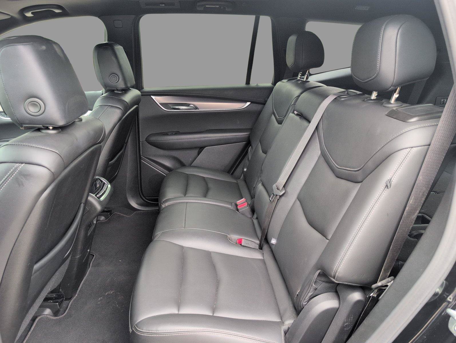 Certified 2024 Cadillac XT6 Luxury FWD image 37