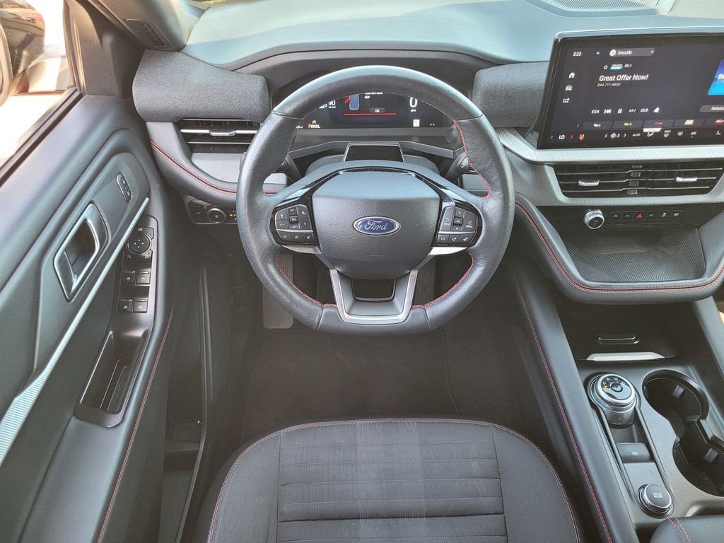 Used 2025 Ford Explorer ST-Line image 11