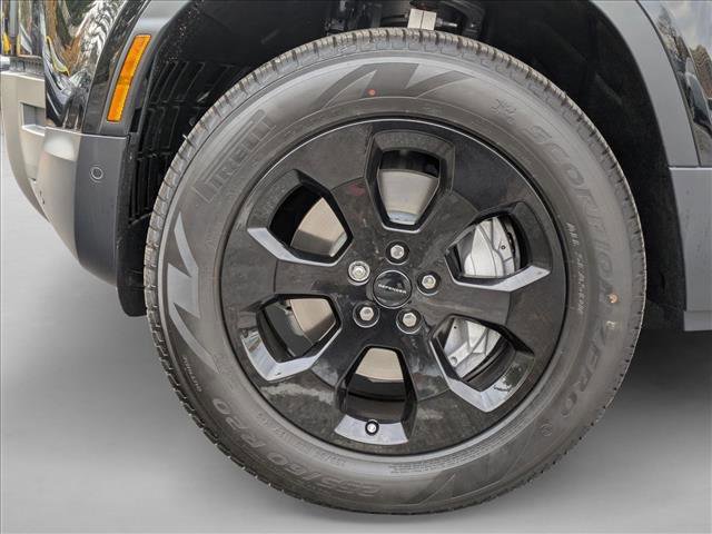 New 2026 Land Rover Defender 110 S image 10