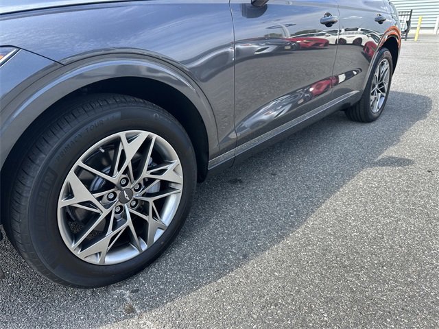 Used 2022 Genesis GV70 2.5T w/ Select Package image 12