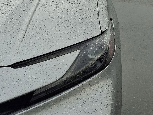 Used 2025 Toyota Camry LE image 9