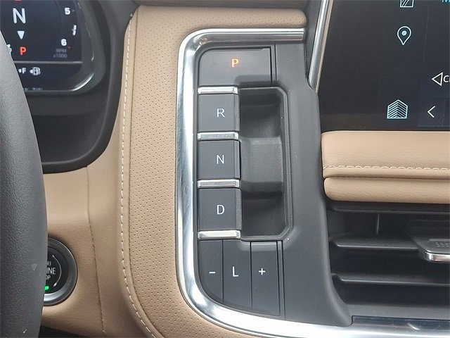 Used 2023 Chevrolet Tahoe Premier image 15