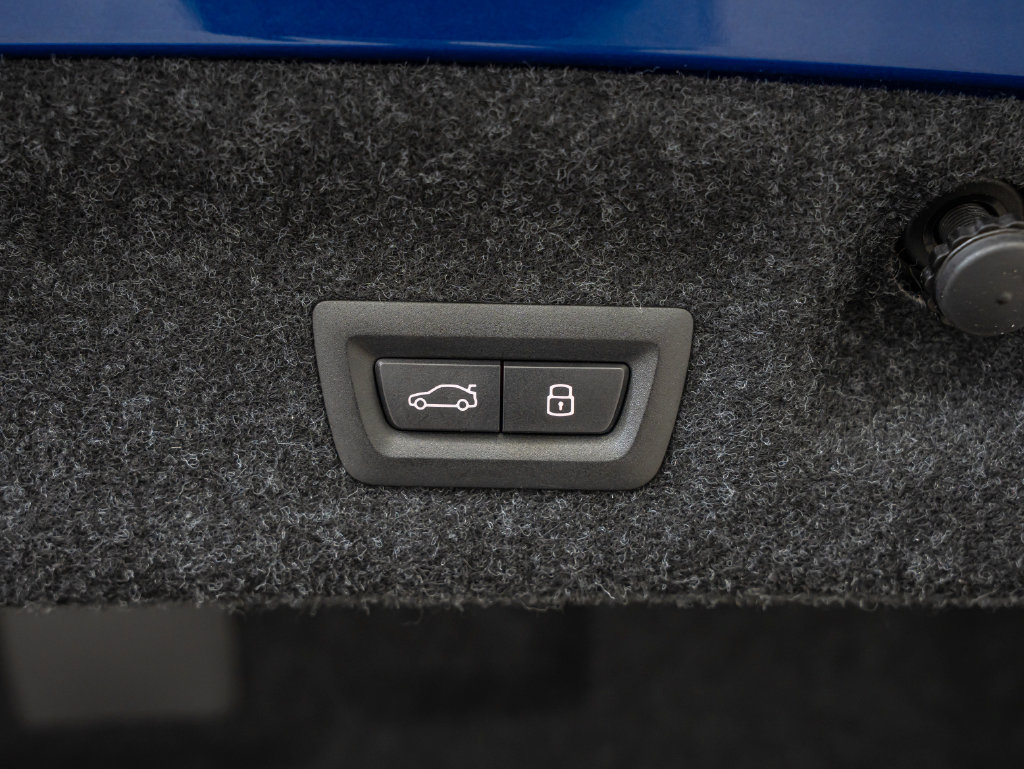 Used 2026 BMW M440i Coupe RWD image 19