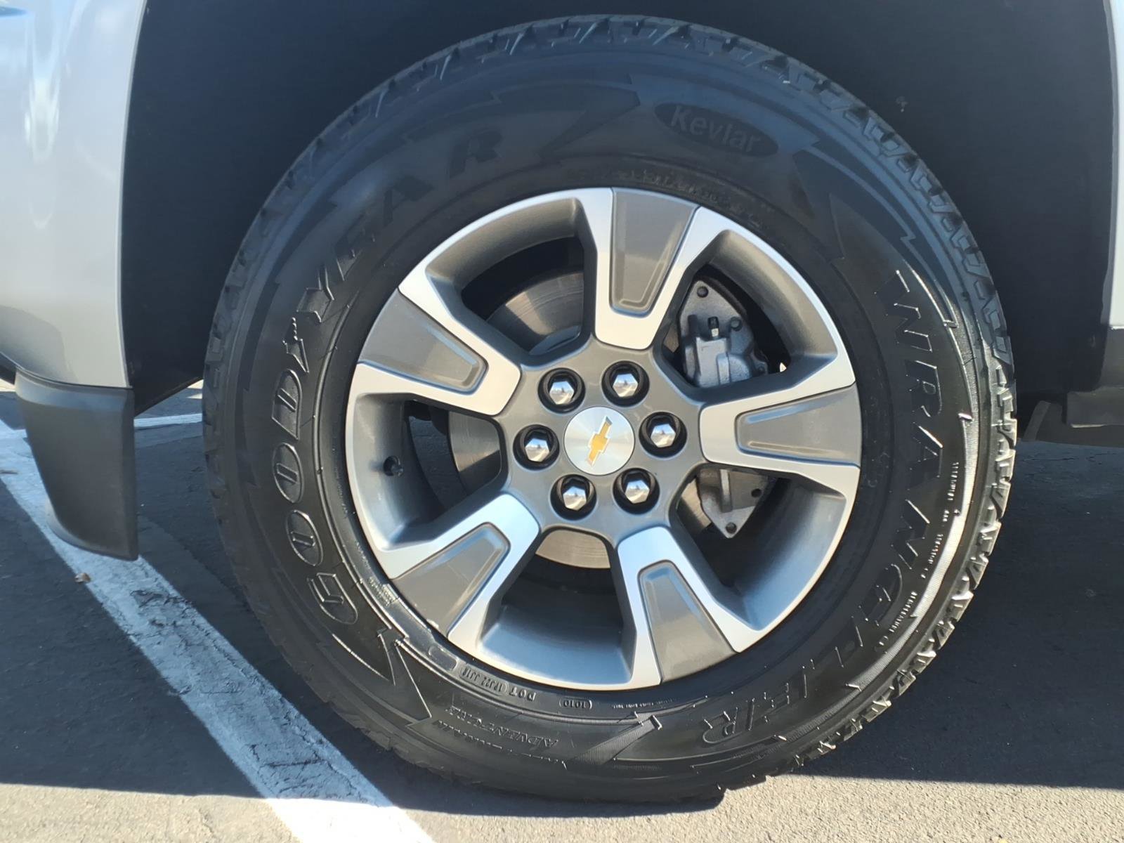 Used 2019 Chevrolet Colorado Z71 image 9