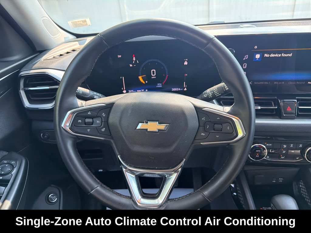 Used 2024 Chevrolet TrailBlazer LT w/ Convenience Package AWD/4WD image 17