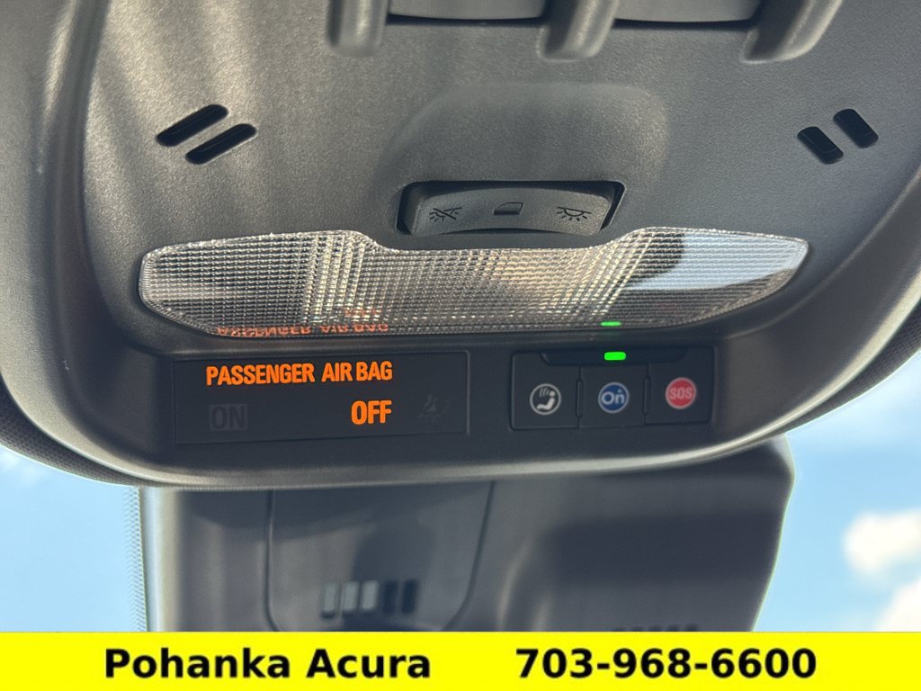 Used 2024 Chevrolet Trax RS w/ Sunroof Package FWD image 14