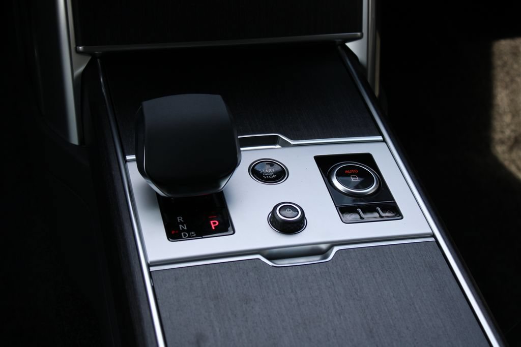 New 2027 Land Rover Range Rover SE AWD/4WD image 12