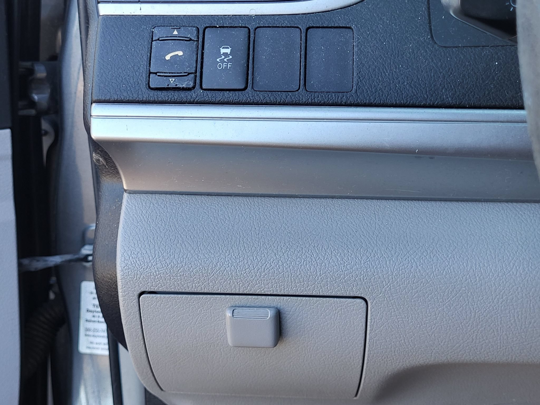 Used 2012 Toyota Camry FWD image 15