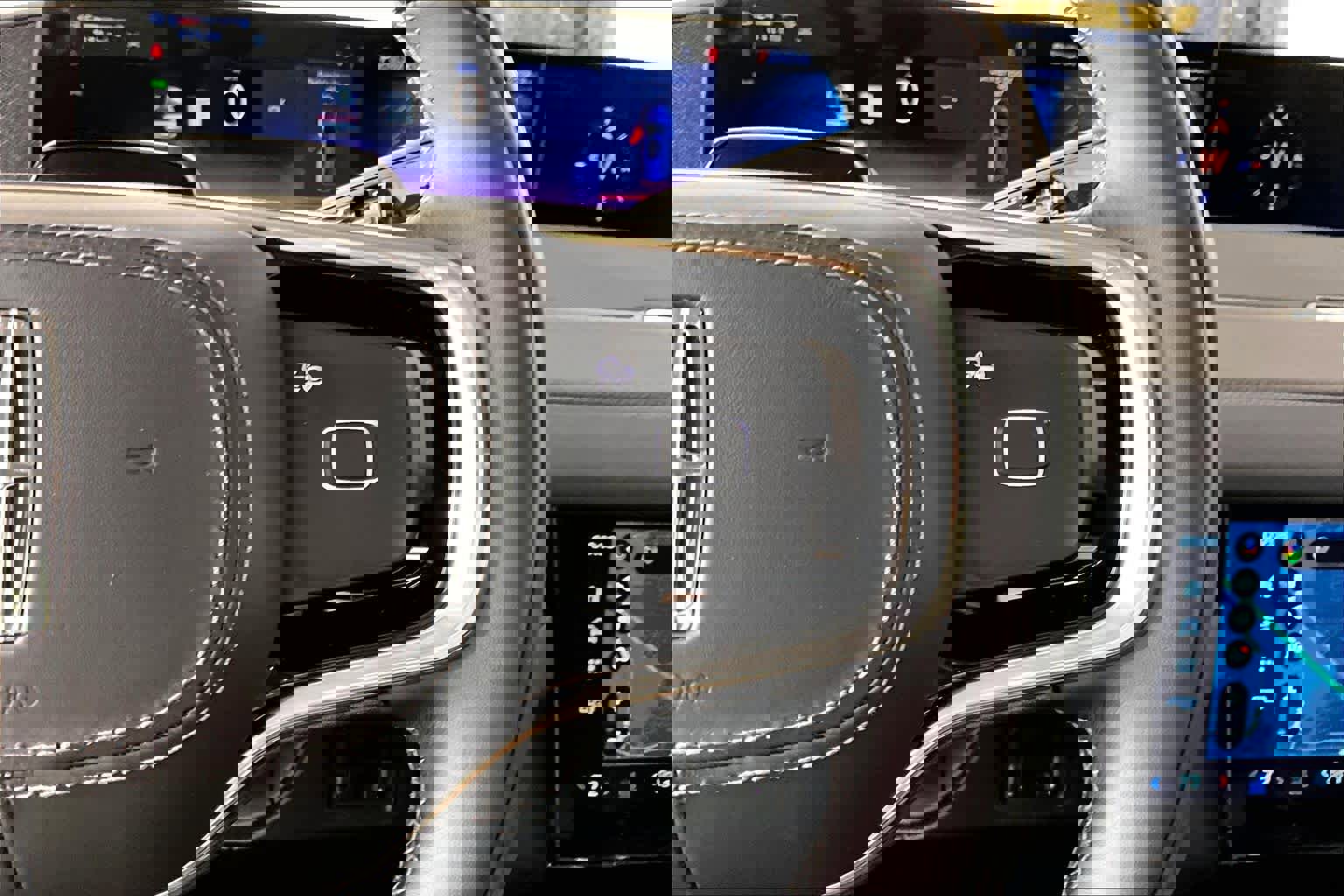 Used 2025 Lincoln Navigator Reserve image 23