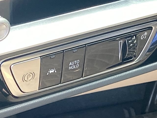 Certified 2026 Cadillac Lyriq Signature Luxury w/ Nappa Leather Package AWD/4WD image 21