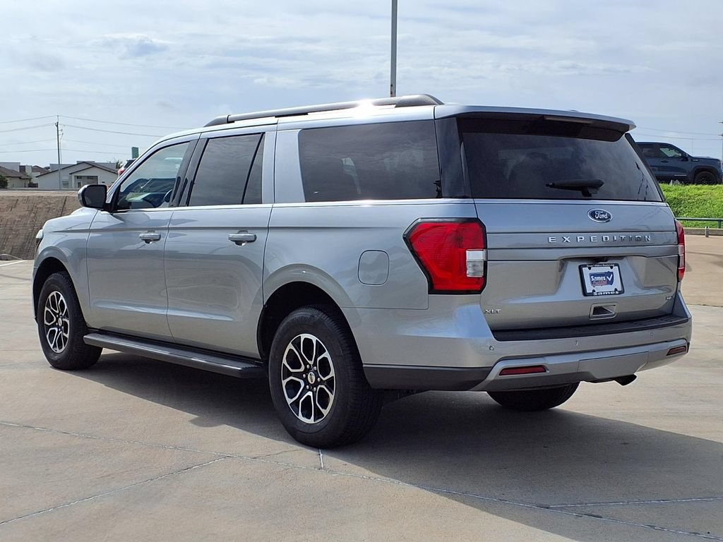 Used 2024 Ford Expedition Max XLT RWD image 5