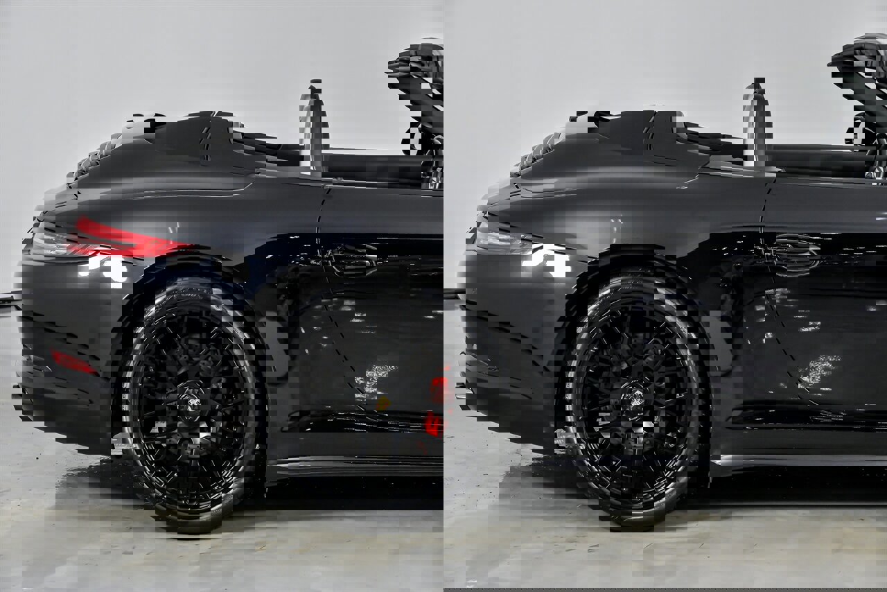 Used 2015 Porsche 911 Carrera GTS image 13