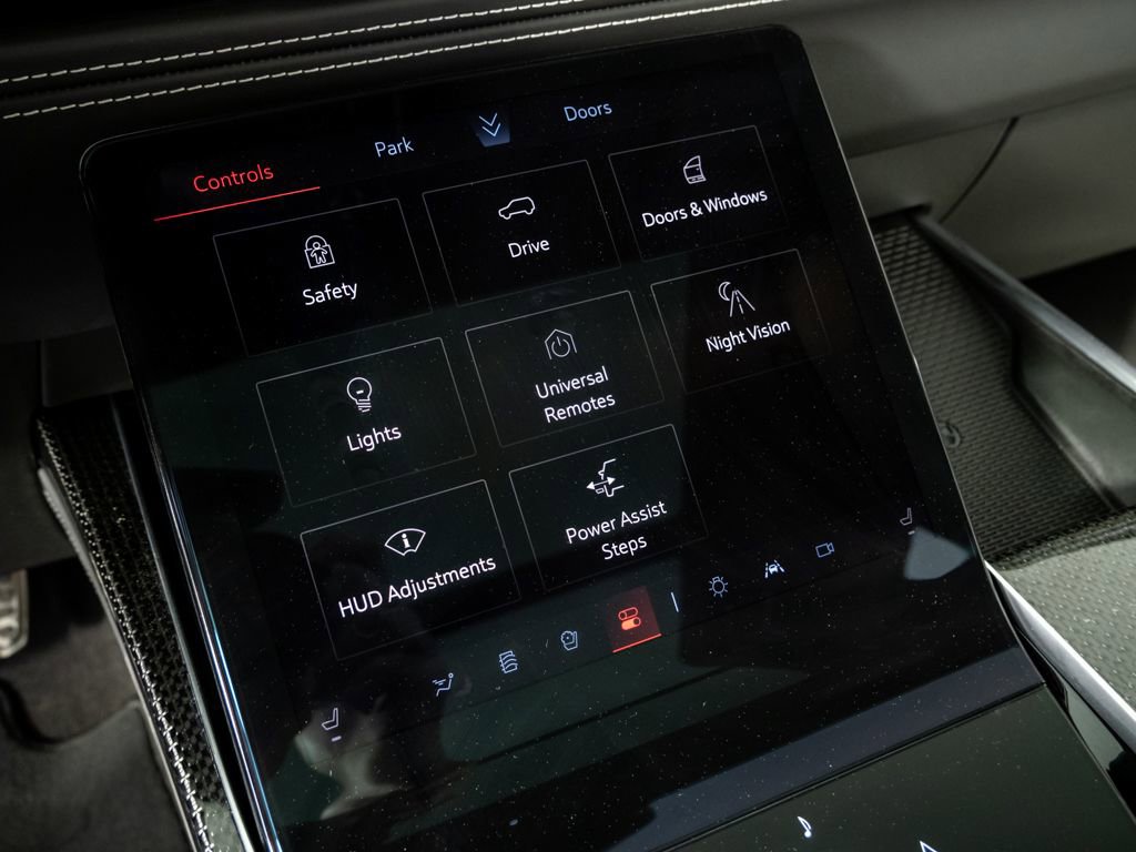 Used 2026 Cadillac Escalade V w/ LPO, ONYX Package image 19