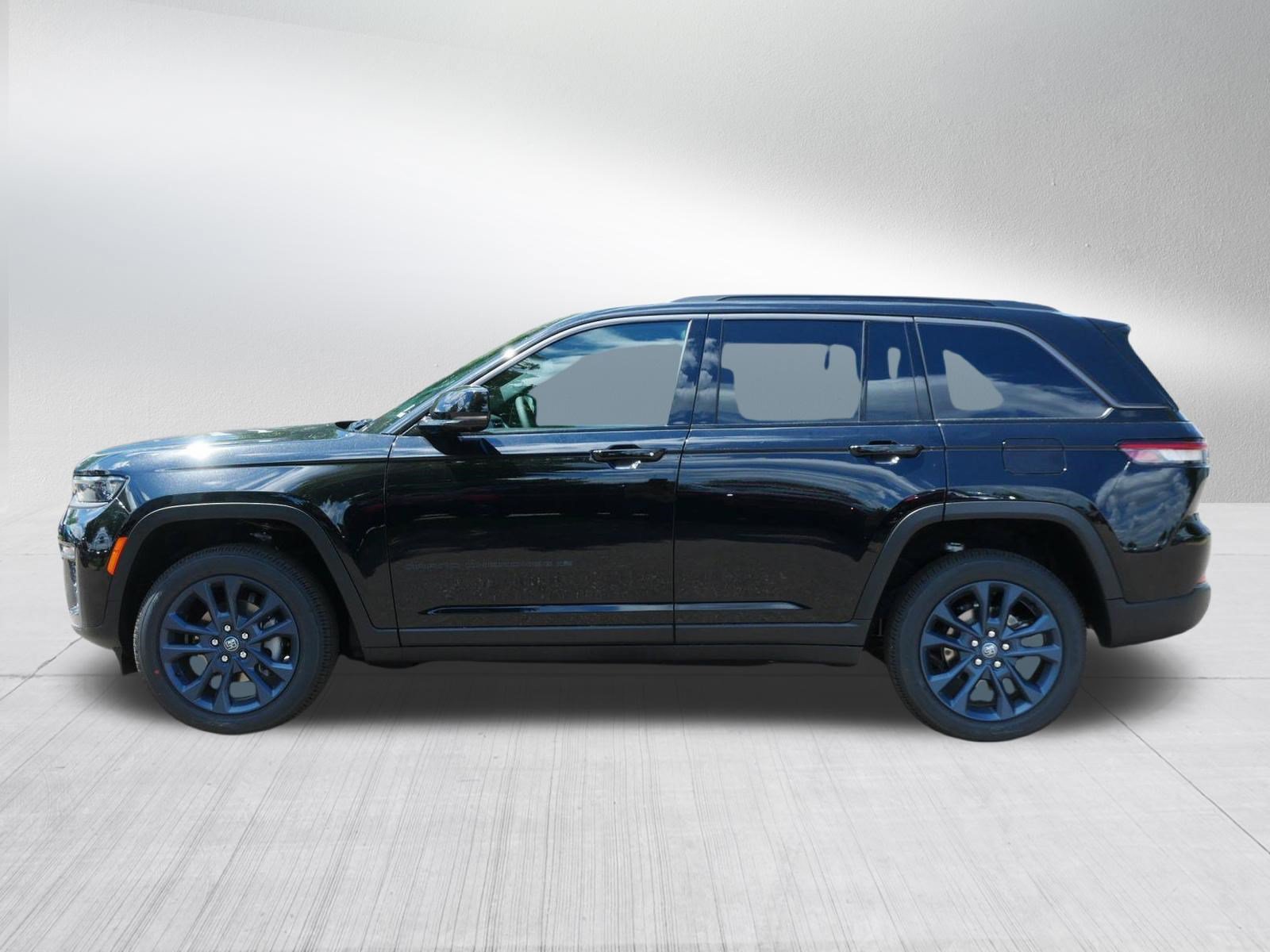 New 2026 Jeep Grand Cherokee Limited AWD/4WD image 4