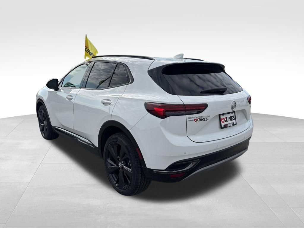 Used 2023 Buick Envision Essence w/ Sport Touring Package AWD/4WD image 7