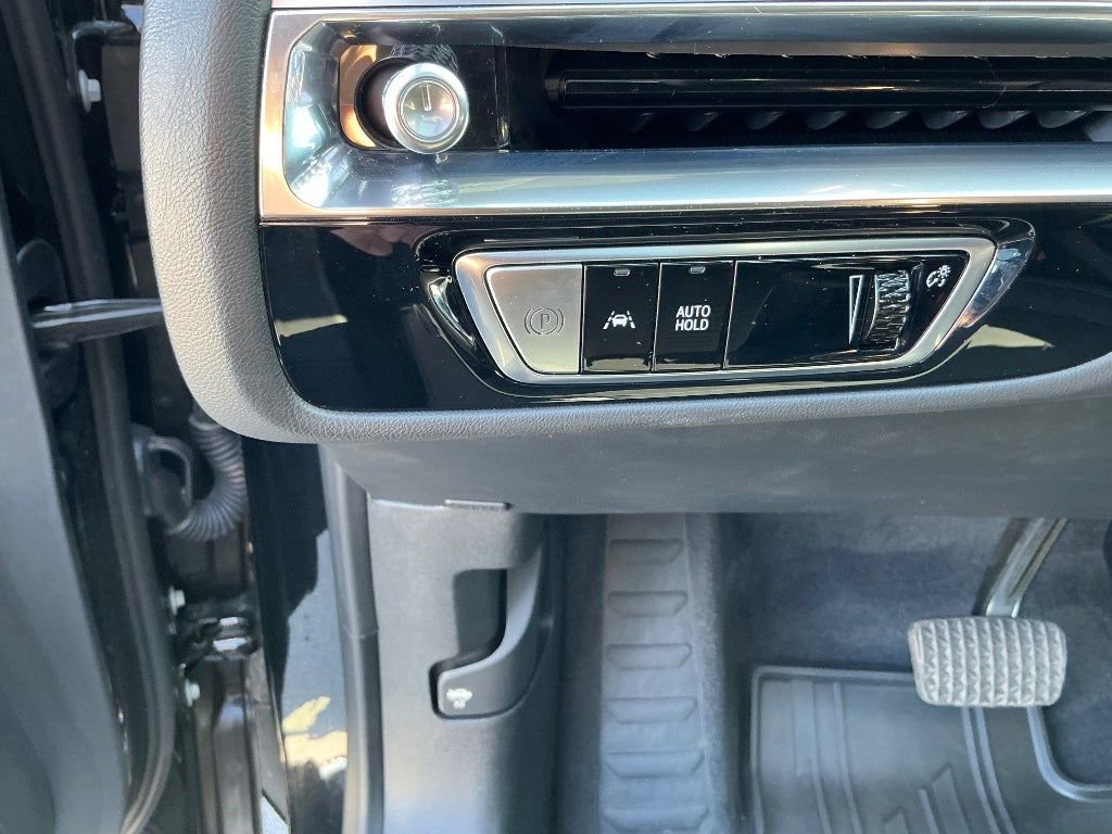 Used 2024 Cadillac Lyriq Luxury image 25