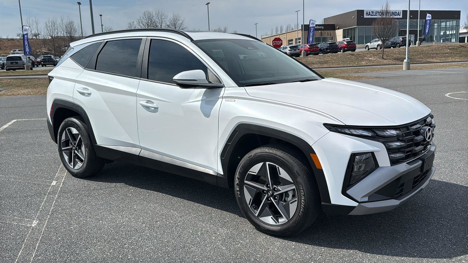 Used 2025 Hyundai Tucson SEL image 2