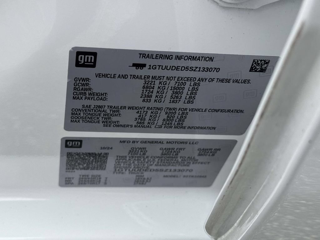 Used 2025 GMC Sierra 1500 SLT AWD/4WD image 19