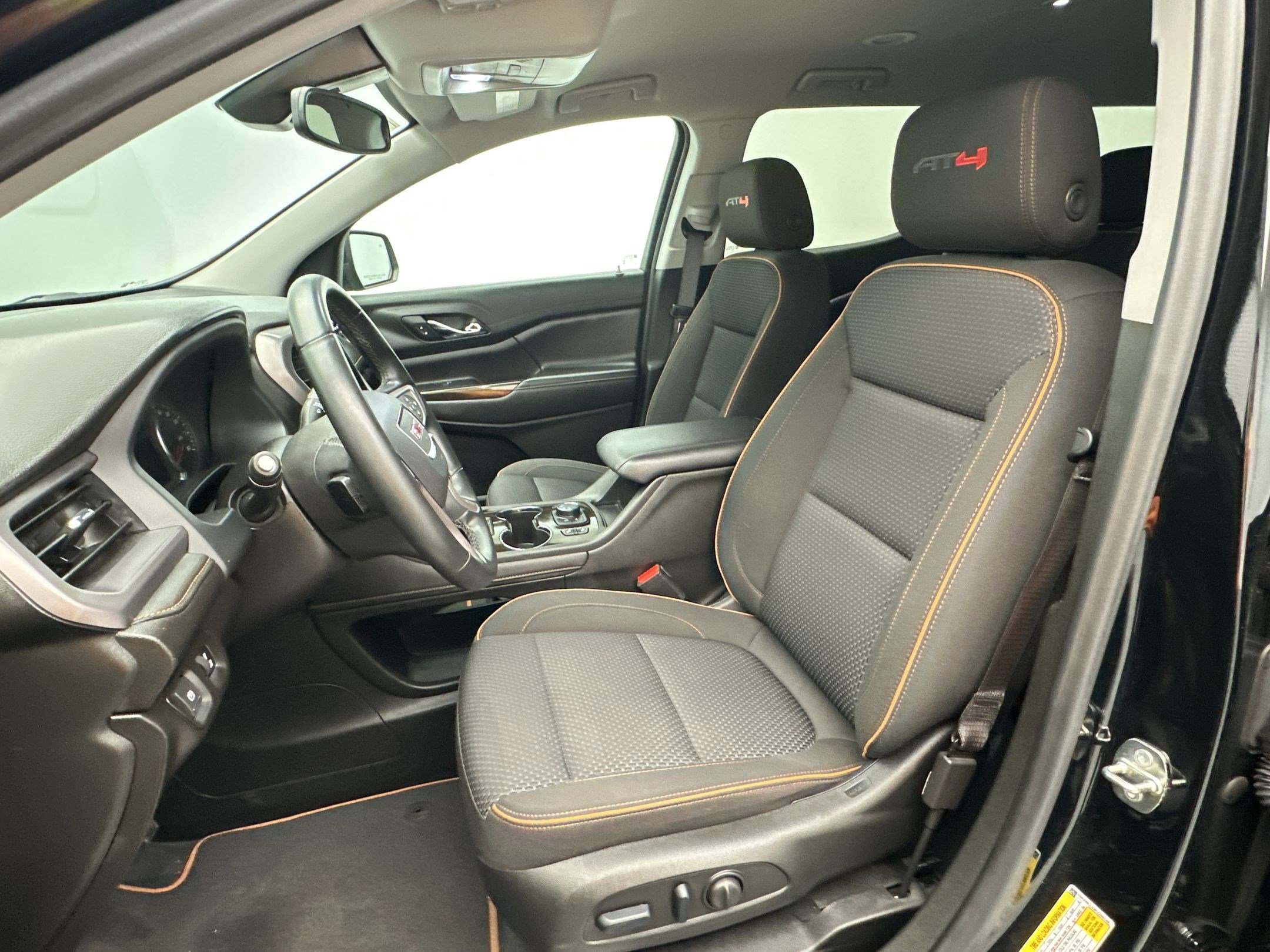 Certified 2023 GMC Acadia AT4 image 5