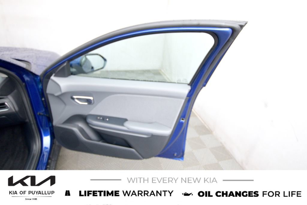 New 2025 Kia K4 EX image 15