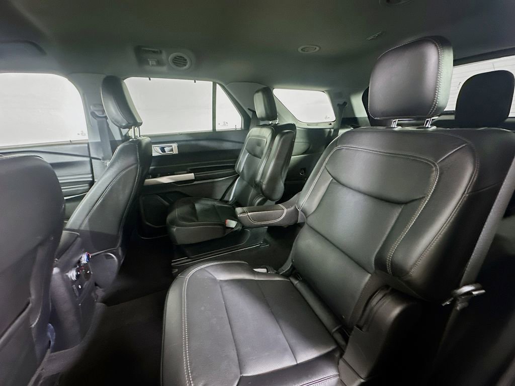 Used 2022 Ford Explorer Limited image 15
