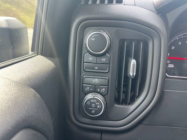 Used 2021 Chevrolet Silverado 2500 Custom w/ Custom Value Package image 24