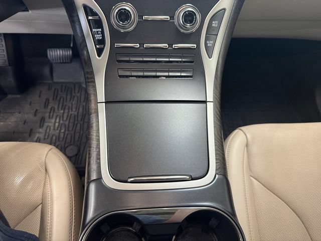 Used 2019 Lincoln Nautilus Reserve AWD/4WD image 18
