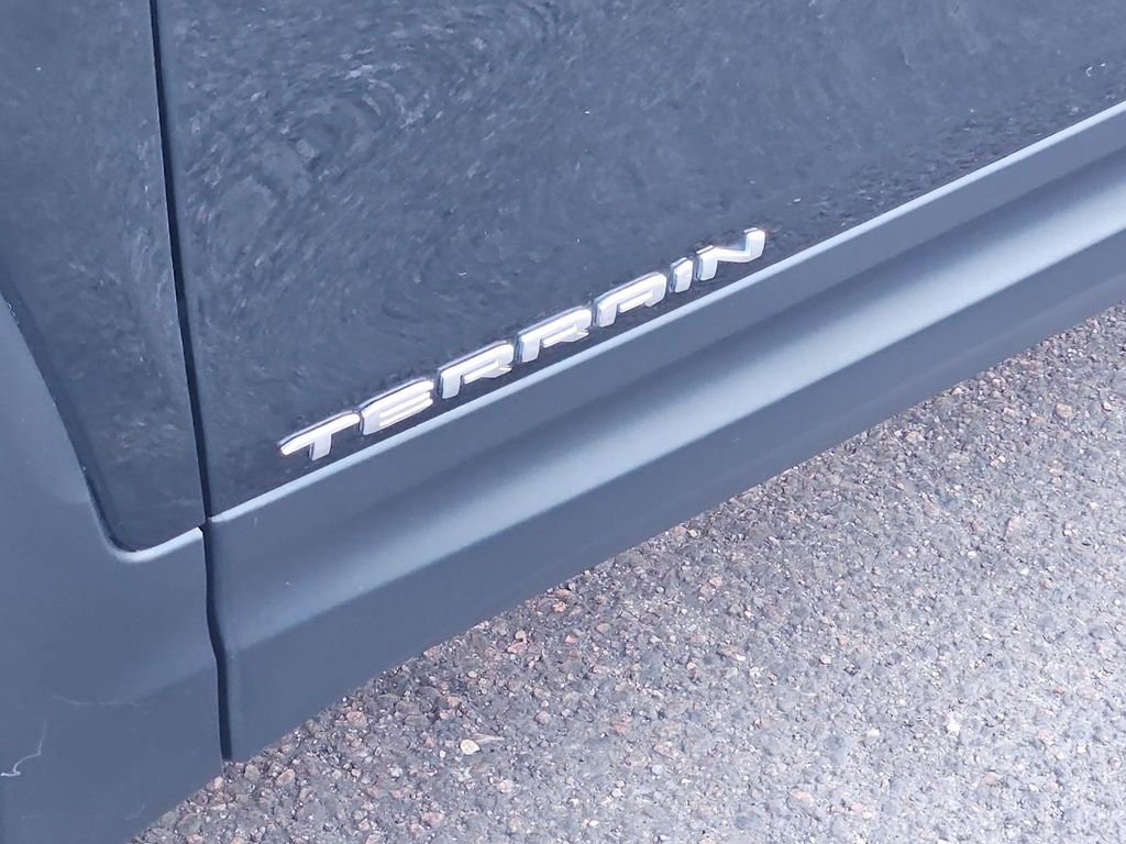 Used 2024 GMC Terrain SLE image 23