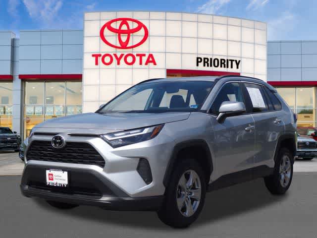 Certified 2025 Toyota RAV4 XLE FWD image 1