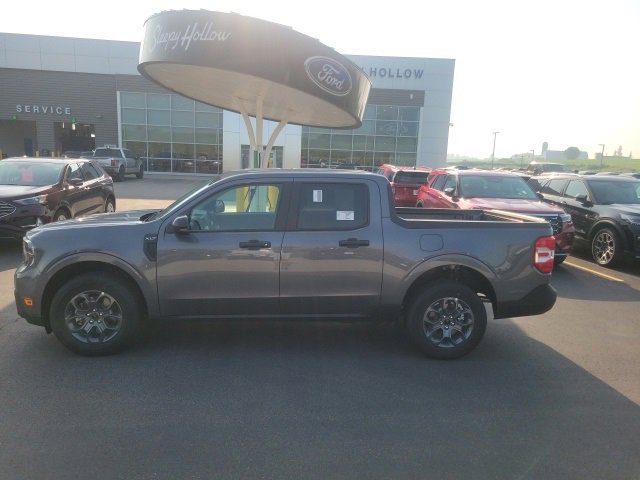 New 2025 Ford Maverick XLT w/ XLT Luxury Package image 2