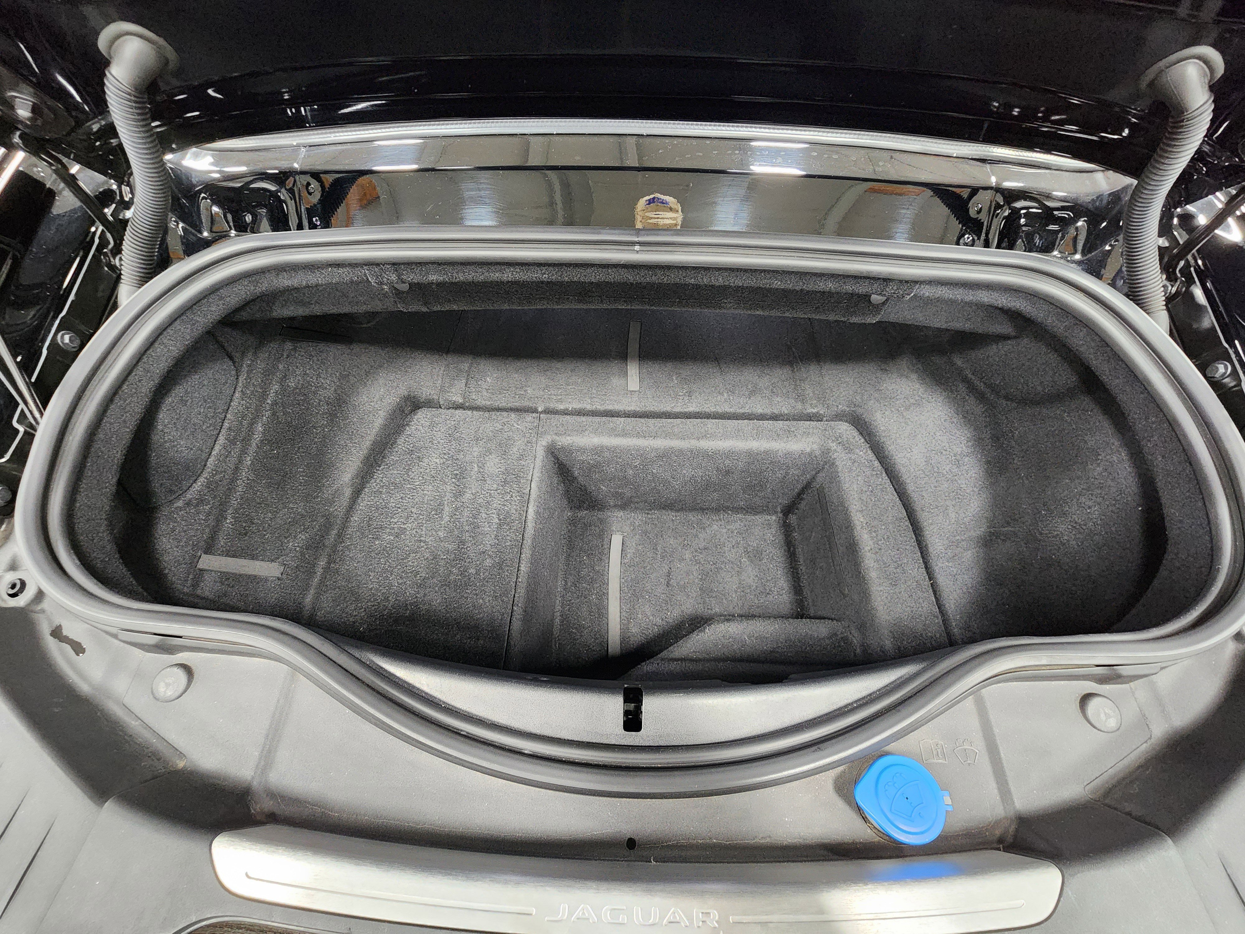 Used 2016 Jaguar F-TYPE Convertible image 6