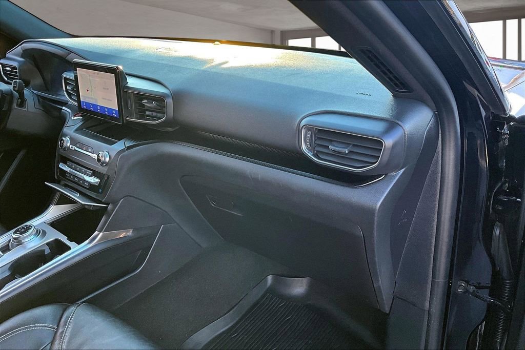 Used 2020 Ford Explorer ST image 17