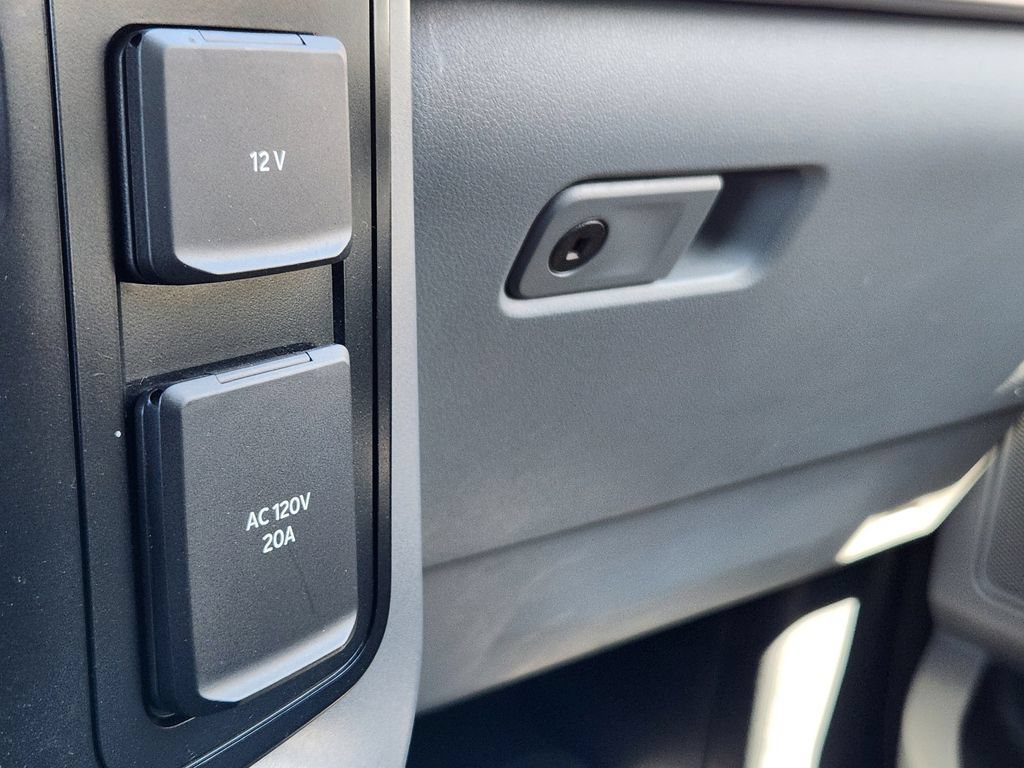 Used 2023 Ford F150 Lightning XLT AWD/4WD image 29