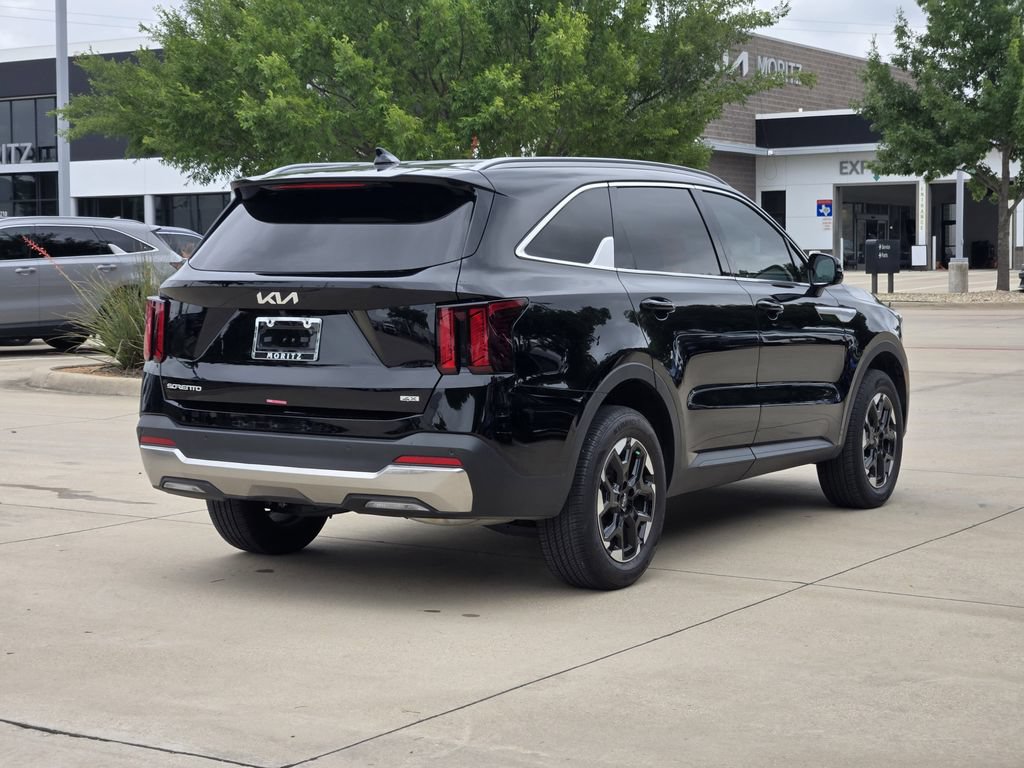 New 2025 Kia Sorento S AWD/4WD image 4