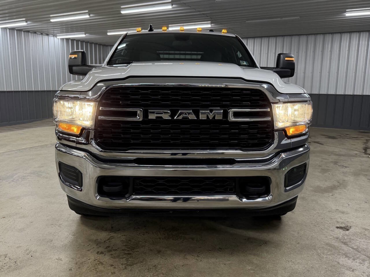 Used 2024 RAM 3500 SLT w/ Quick Order Package 2YG SLT image 19