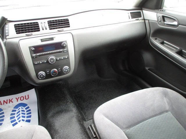 Used 2007 Chevrolet Impala Police Unmarked 4dr Sedan image 12