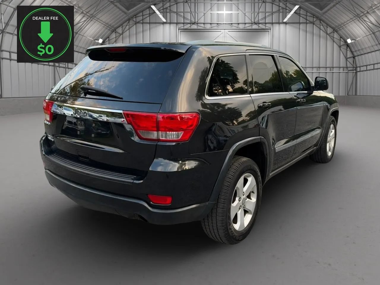 Used 2012 Jeep Grand Cherokee Laredo w/ Laredo E Group AWD/4WD image 5