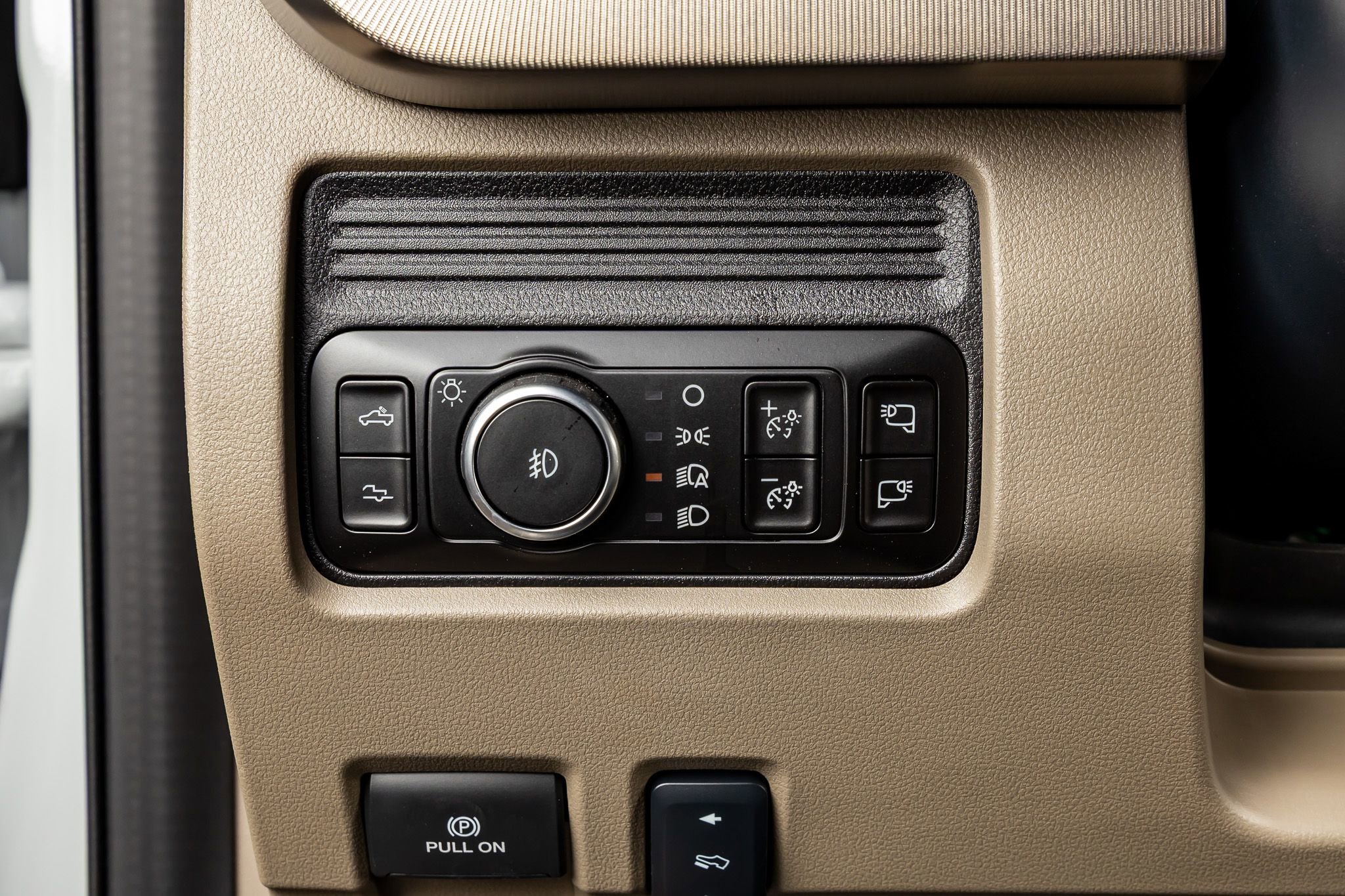 Used 2026 Ford F450 Platinum w/ Platinum Plus Package image 22