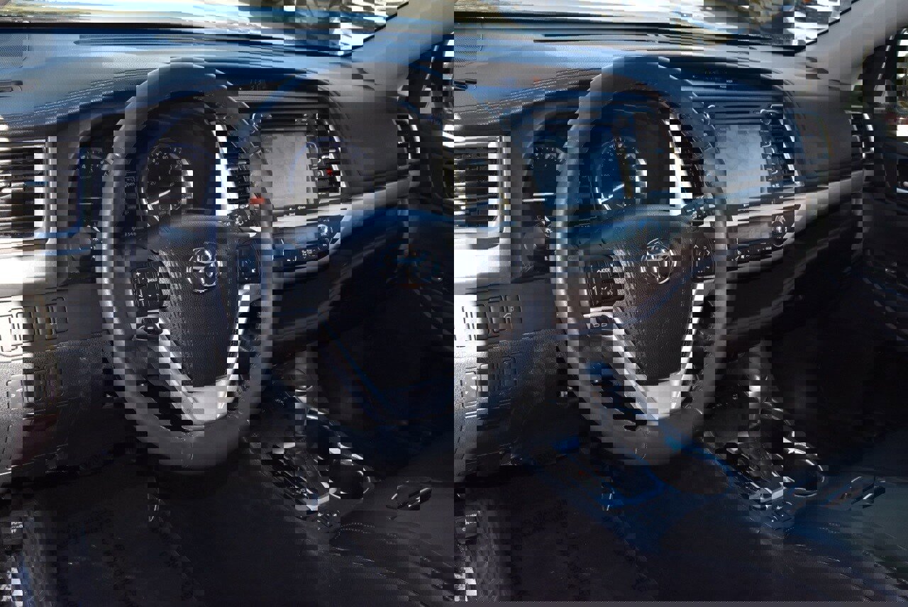 Used 2016 Toyota Highlander XLE image 37