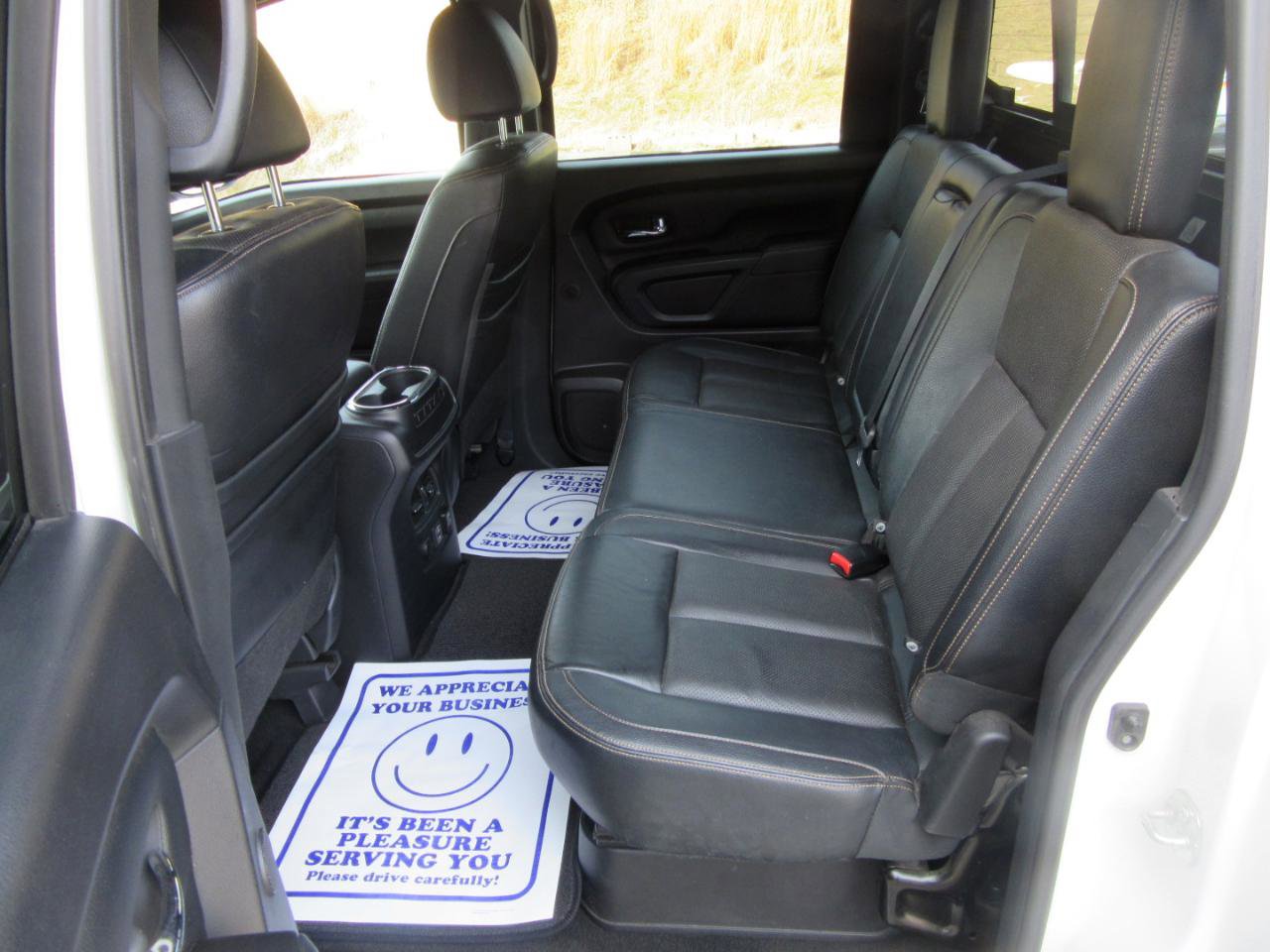 Used 2019 Nissan Titan SL w/ Midnight Edition image 10