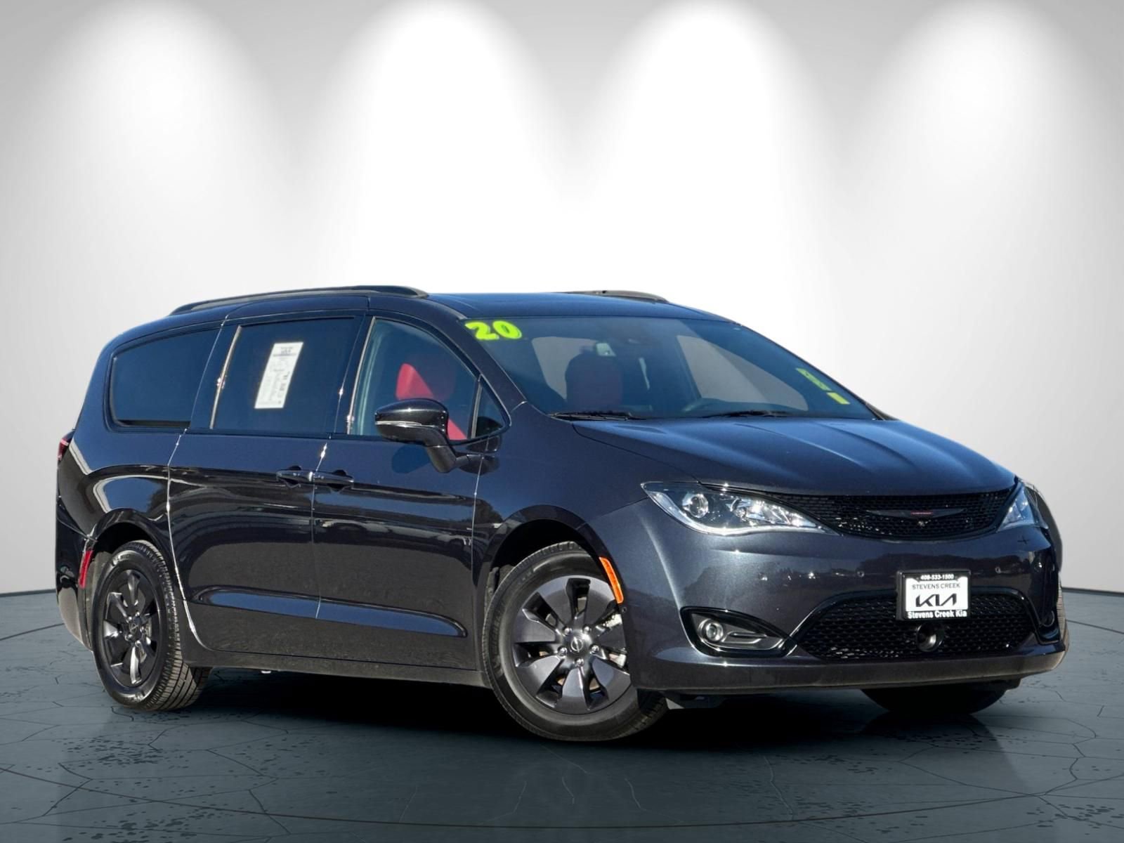 Used 2020 Chrysler Pacifica Limited w/ Quick Oder Package 2EV RED-S image 2