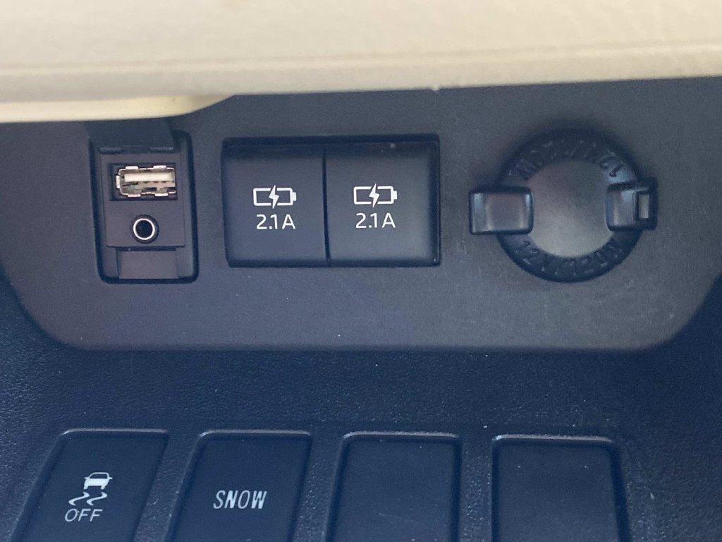 Used 2018 Toyota Highlander XLE FWD image 29