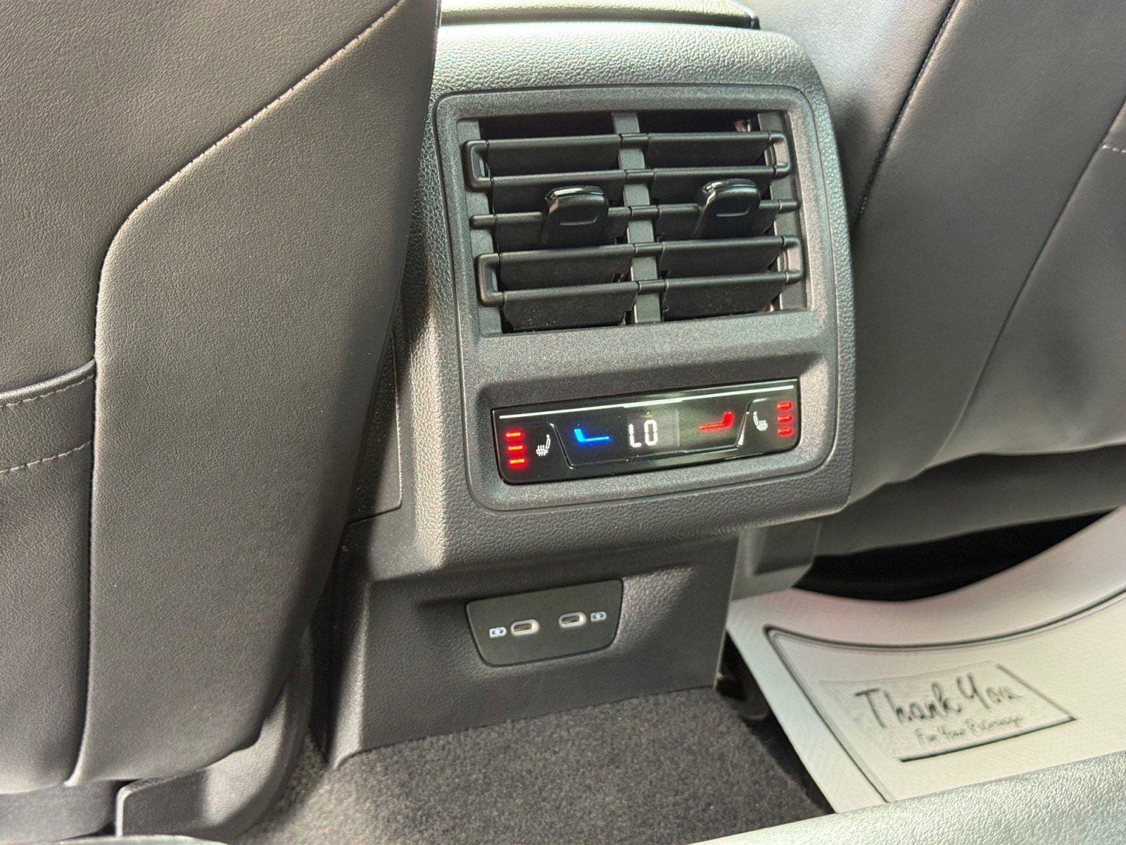 Used 2022 Volkswagen Golf R image 14