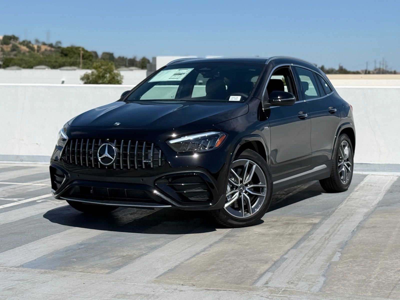 New 2026 Mercedes-Benz GLA 35 AMG 4MATIC image 2