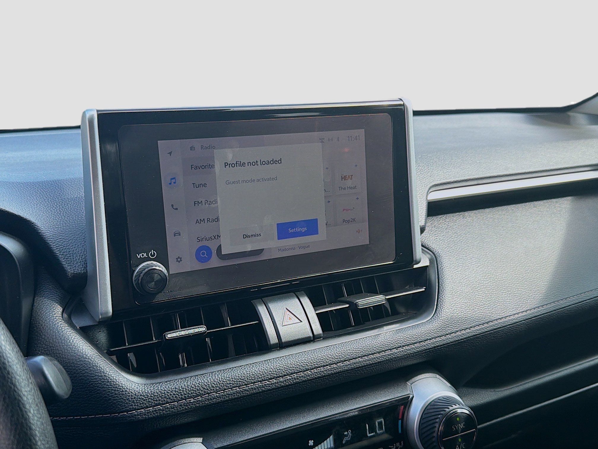 Used 2023 Toyota RAV4 Hybrid Woodland image 12