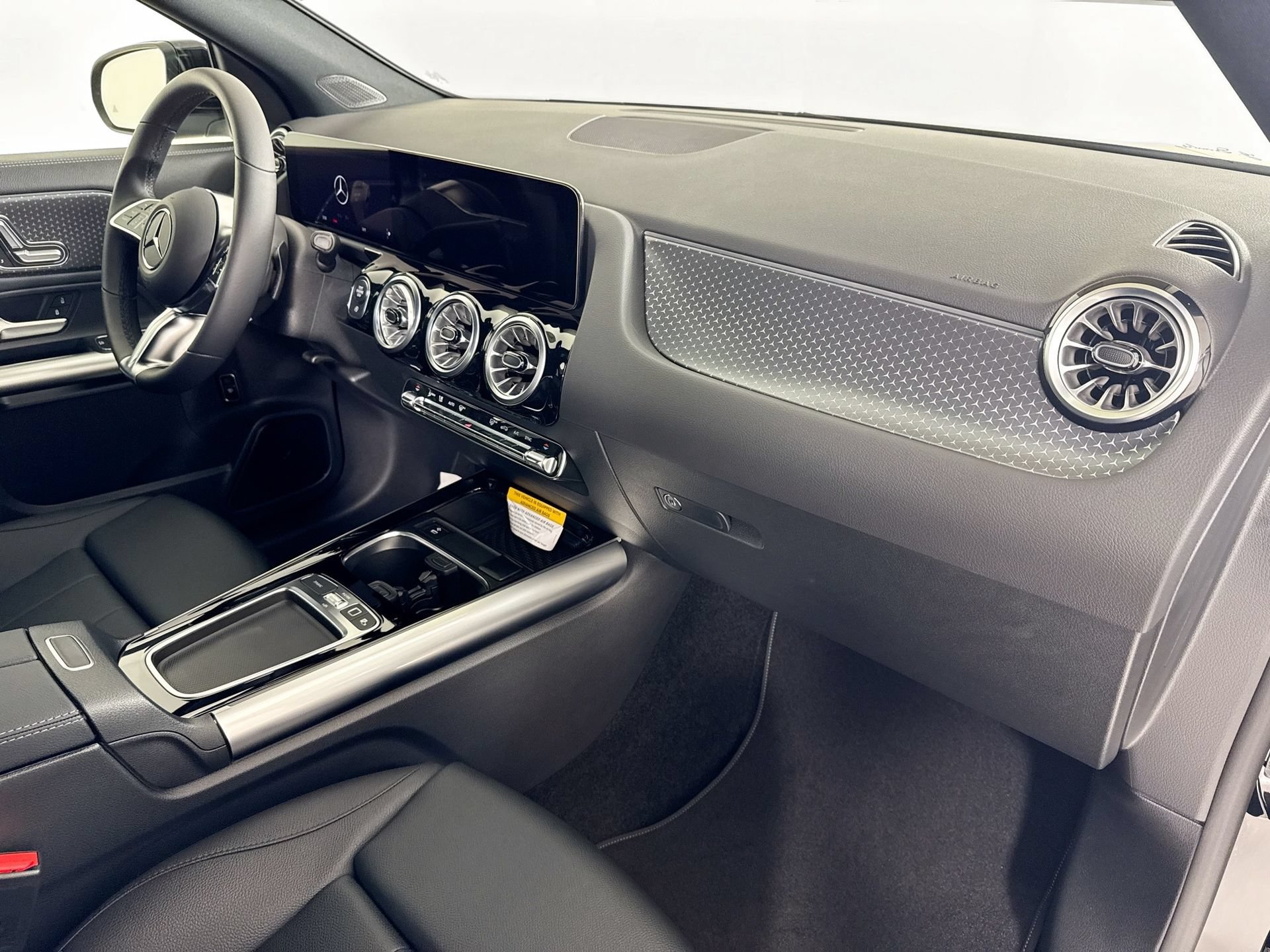 Used 2025 Mercedes-Benz GLA 250 image 30