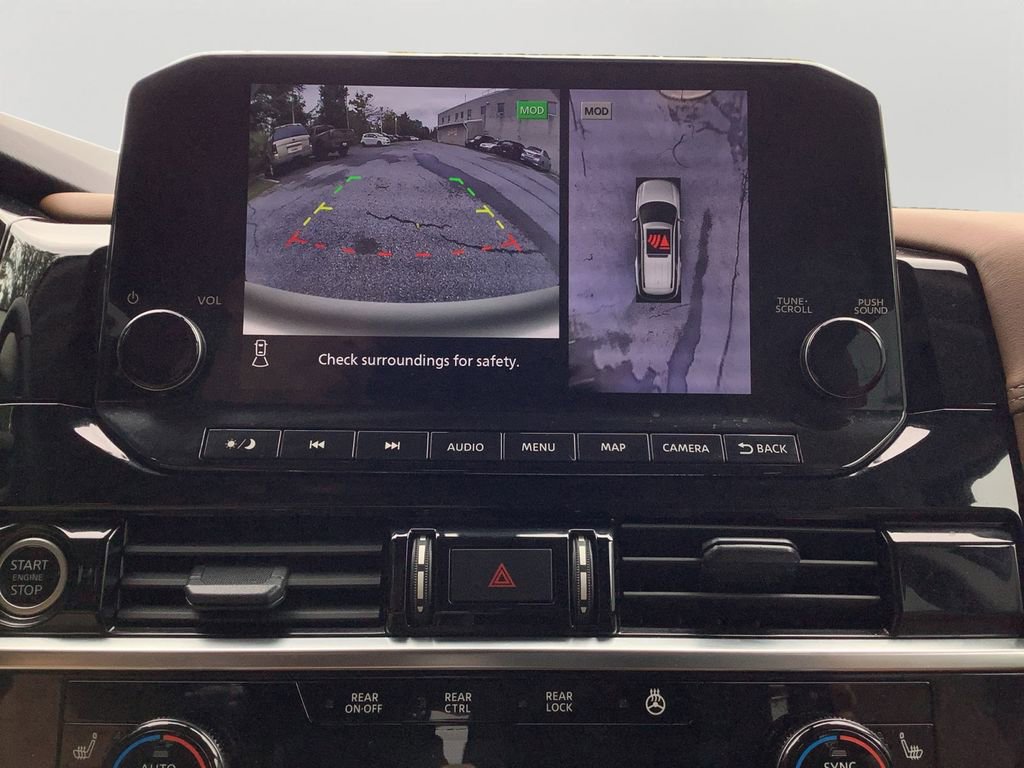 Used 2024 Nissan Pathfinder Platinum image 26