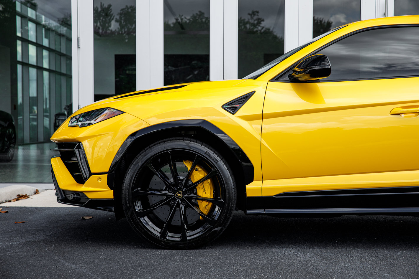 Used 2024 Lamborghini Urus S AWD/4WD image 10