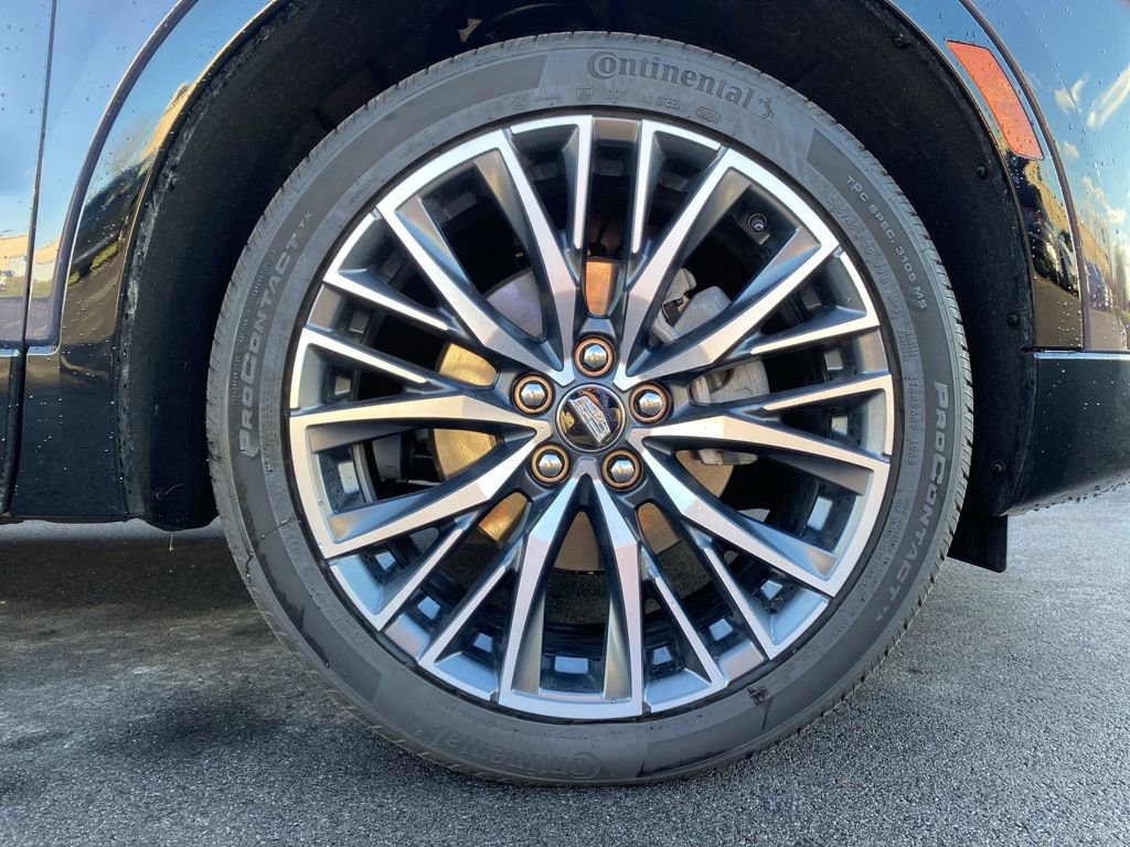 Used 2025 Cadillac XT4 Sport image 36