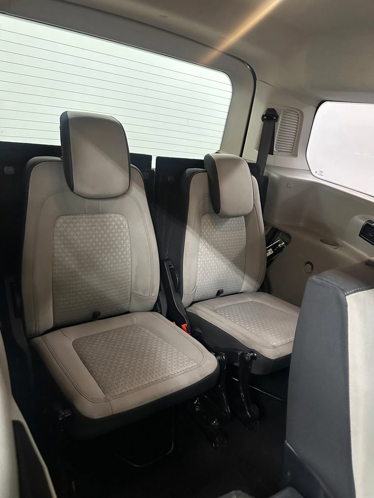 Used 2022 Ford Transit Connect XLT FWD image 27